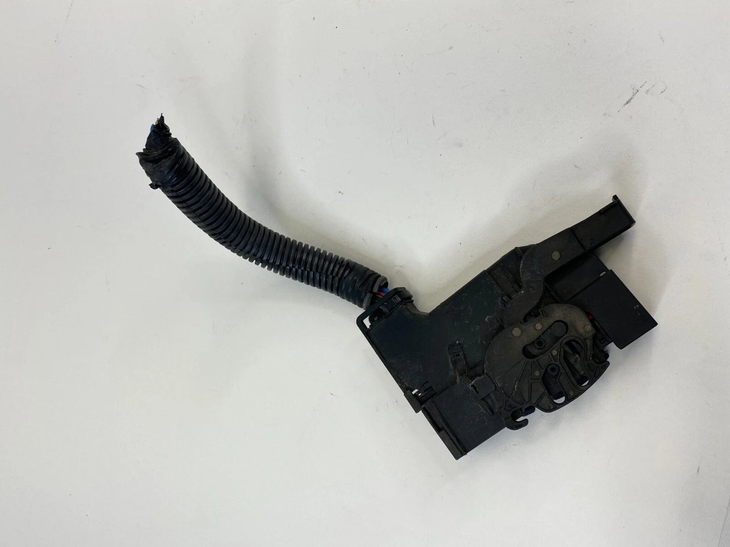 2009-2011 Toyota Camry 2.5L ABS Anti Lock Brake Pump Plug Connector USA Build