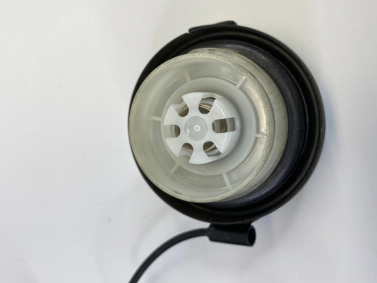 2014 2015 NISSAN ROGUE SELECT FUEL FILLER GAS DOOR LID COVER ASSY W/ CAP OEM