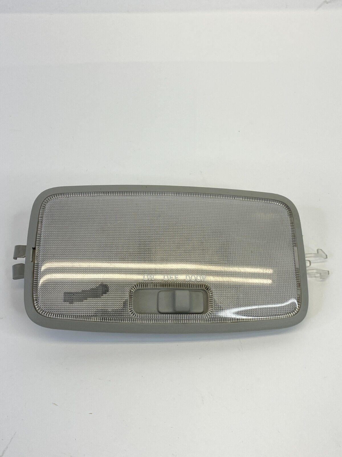 2002-2006 Toyota Camry Roof Overhead Console Dome Map Light 81240-AA020