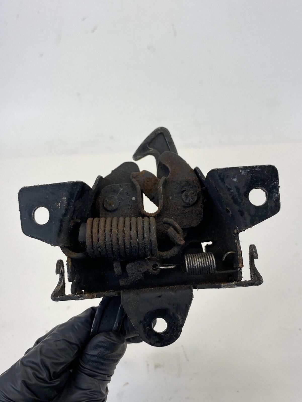 2005-2009 Hyundai Tucson Hood Lock Latch Release Actuator Assembly OEM