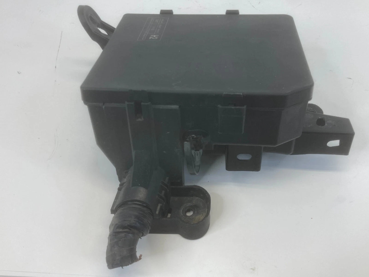 2013-2019 NISSAN SENTRA IPDM FUSE RELAY BOX POWER DISTRIBUTION 284B7-3RA1B OEM