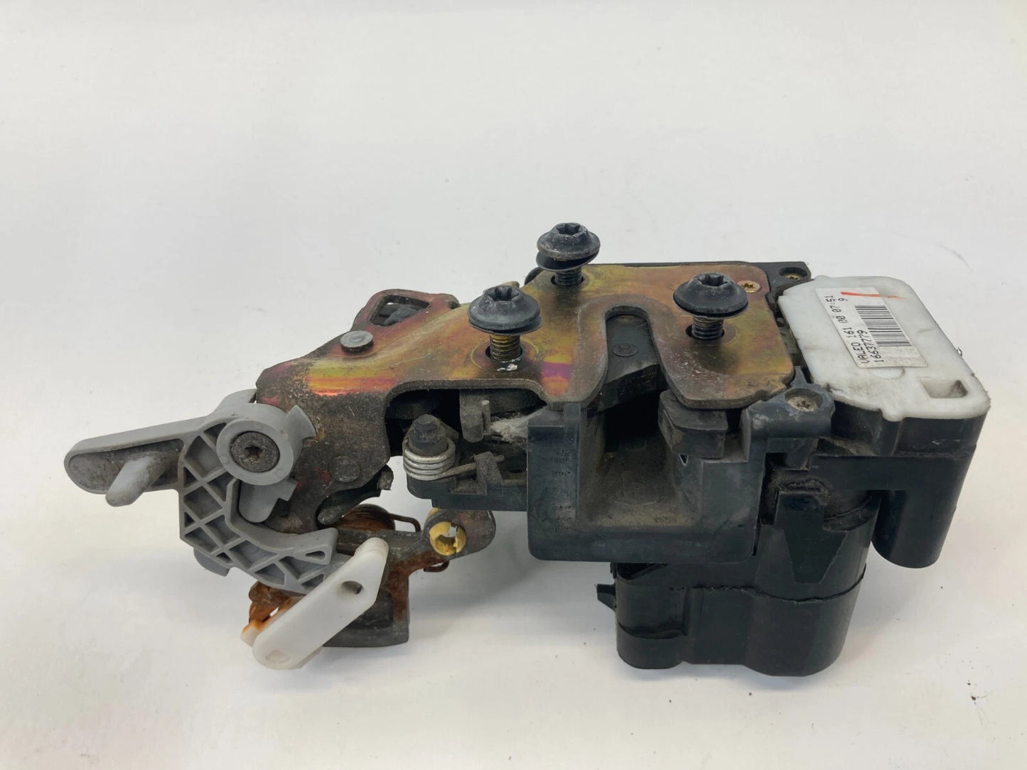 2000 GMC YUKON REAR LEFT MANUAL DOOR LOCK LATCH ACTUATOR RELEASE 16637779 OEM
