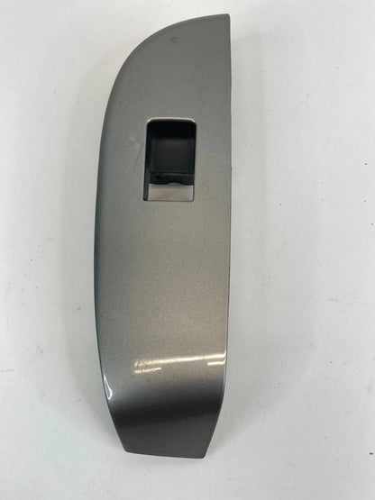 2013-2015 CHEVROLET MALIBU REAR RIGHT DOOR WINDOW SWITCH BEZEL TRIM 20829111 OEM