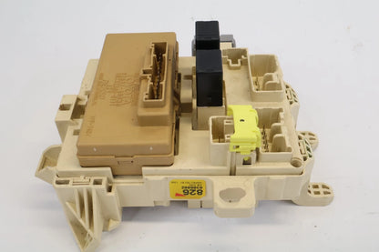 1998-2002 TOYOTA COROLLA INTERIOR FUSE BOX JUNCTION BLOCK OEM 82641-AB030