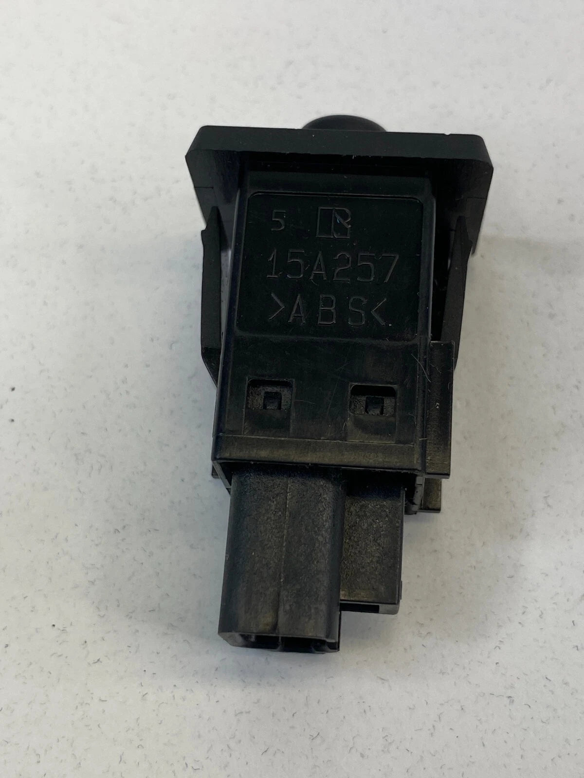 2005-2009 TOYOTA PRIUS SMART KEY BUTTON SWITCH ASSEMBLY 15A257 OEM