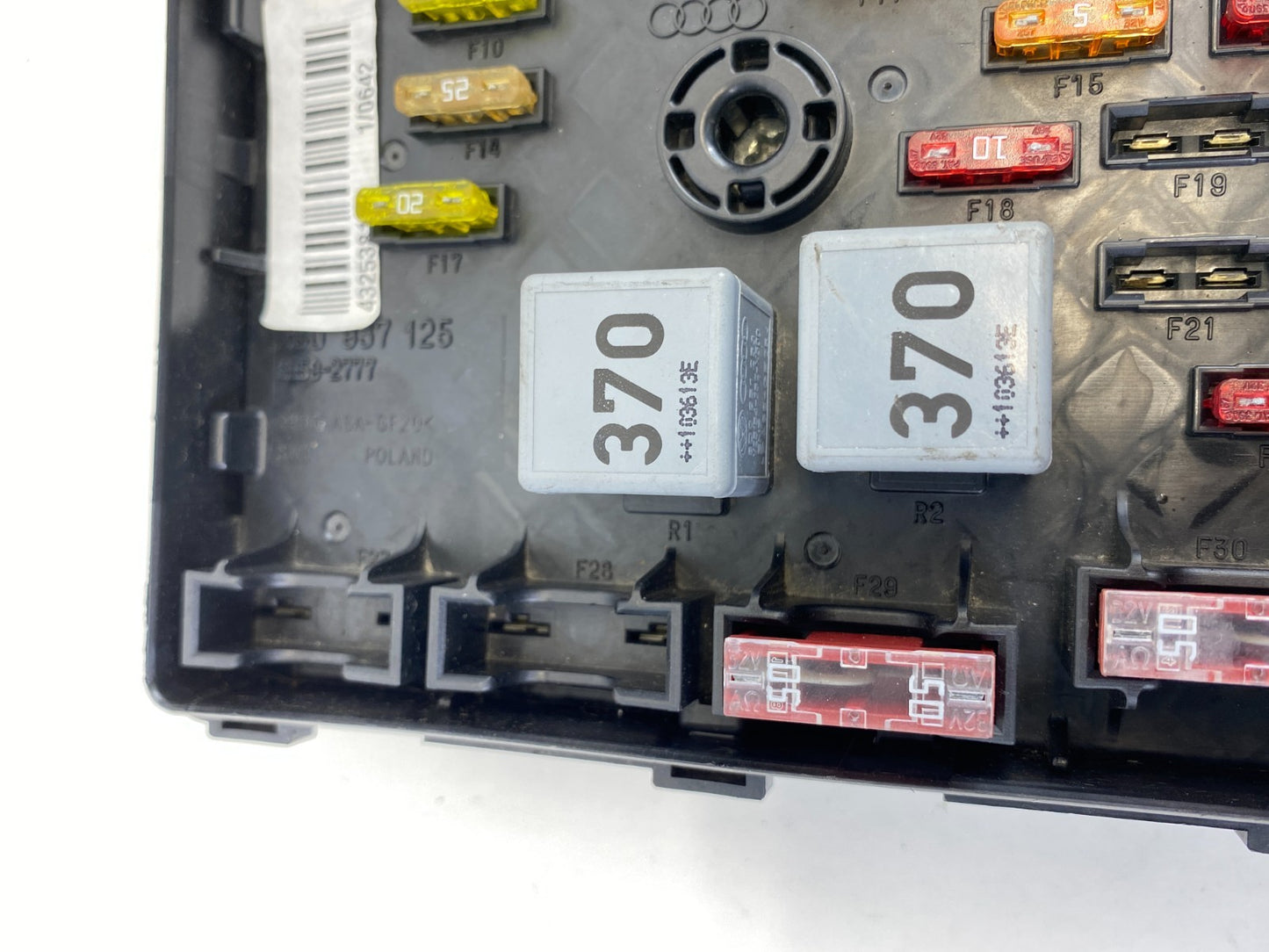 2009-2012 Volkswagen CC 2.0L L4 AT Engine Compartment Fuse Box Relay Module OEM