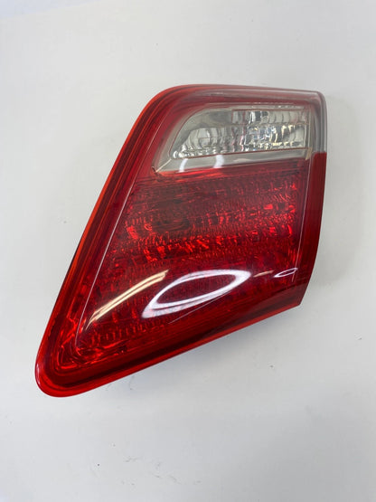 2007-2009 TOYOTA CAMRY REAR RIGHT BACK UP LIGHT TAIL LIGHT TAILLIGHT LAMP OEM