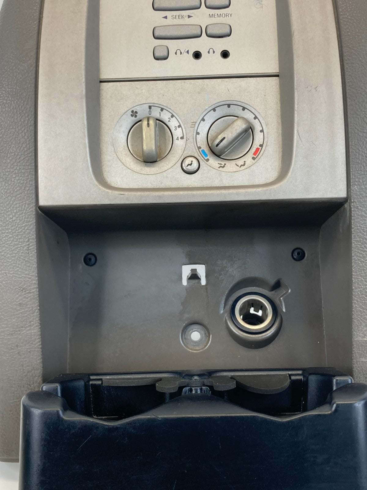 2003-2006 Lincoln Navigator Rear Console Audio Climate Control Switch Panel OEM