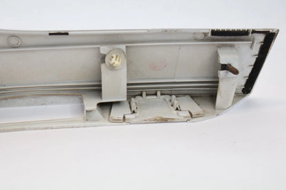 05-09 TOYOTA PRIUS REAR TRUNK LID MOLDING HANDLE GARNISH W EMBLEM OEM 7680147050