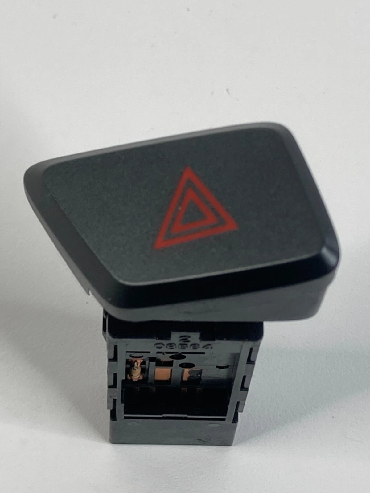 2012-2014 HYUNDAI SONATA EMERGENCY LIGHT CONTROL SWITCH BUTTON 202009278 OEM