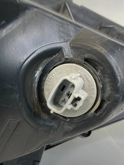 2006-2010 TOYOTA SIENNA RIGHT PASSENGER HALOGEN HEADLIGHT HEADLAMP ASSEMBLY OEM