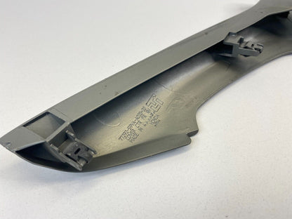 2003-2005 Honda Pilot Dash Center Console Right Side Panel Radio Trim Molding