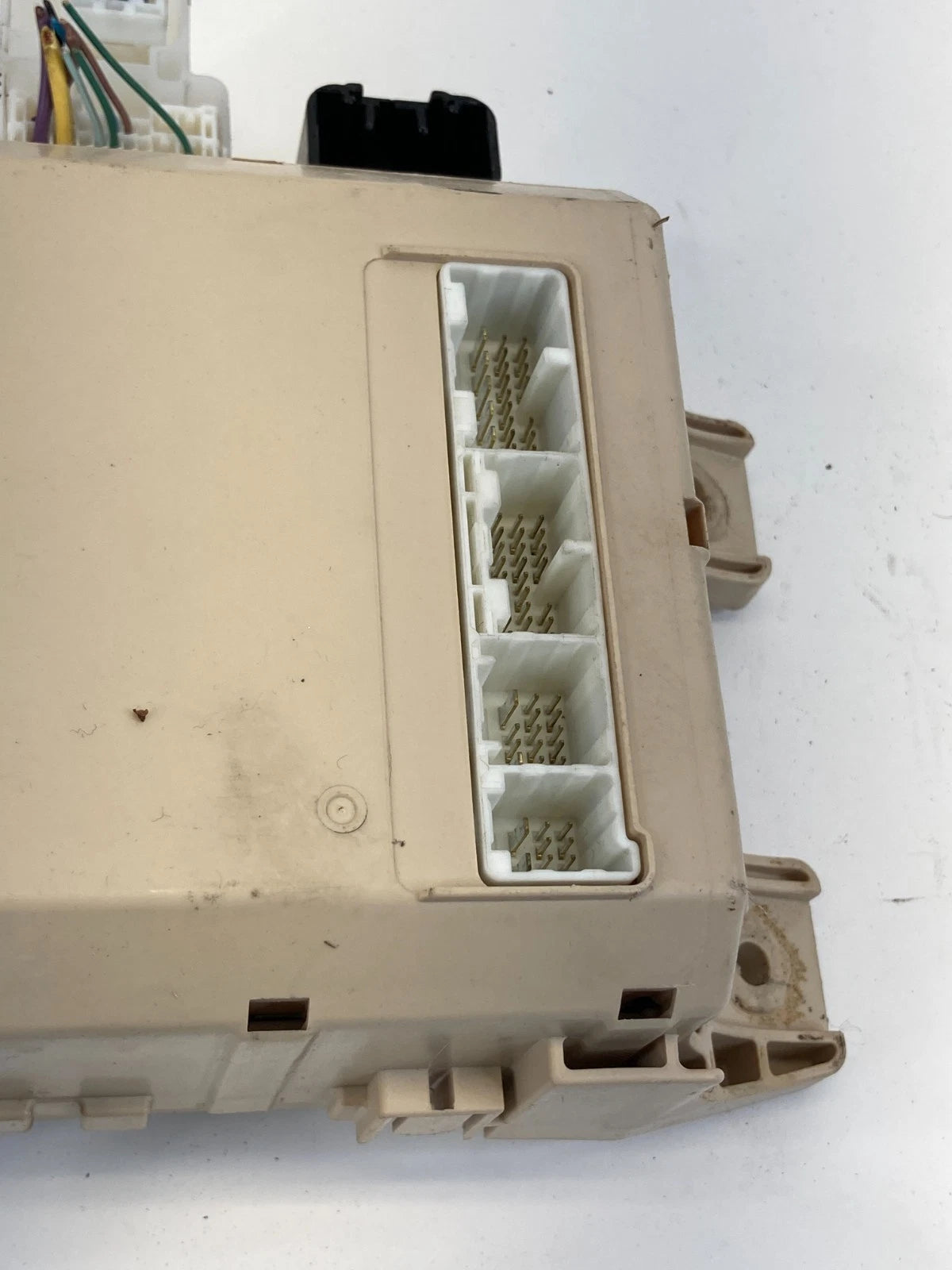 2005-2010 TOYOTA AVALON UNDER DASH INTERIOR FUSE BOX RELAY MODULE OEM