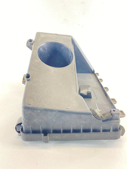 2000-2005 CHEVROLET IMPALA BASE SEDAN AIR INTAKE CLEANER BOX HOUSING 382677 OEM