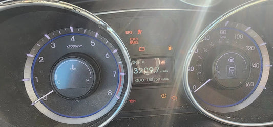 2011-2014 HYUNDAI SONATA INSTRUMENT CLUSTER SPEEDOMETER 158K MILES 94001-3Q013
