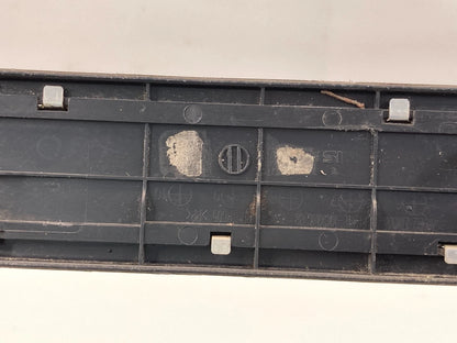 2007-2012 NISSAN VERSA REAR RIGHT DOOR STEP KICKING SCUFF SILL PLATE 769B2-EM00A