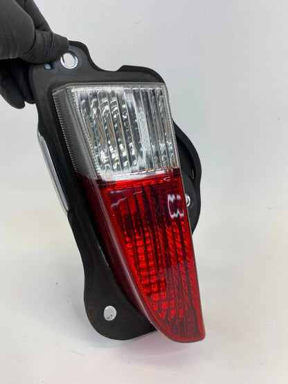 2001-2006 HYUNDAI ELANTRA HATCHBACK LEFT SIDE REVERSE BACKUP LIGHT BACK UP LAMP