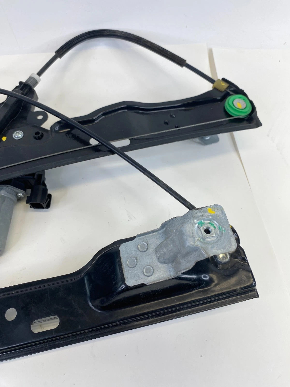 2012-2018 FORD FOCUS FRONT LEFT SIDE WINDOW REGULATOR W/ MOTOR CM51-A23201-AB