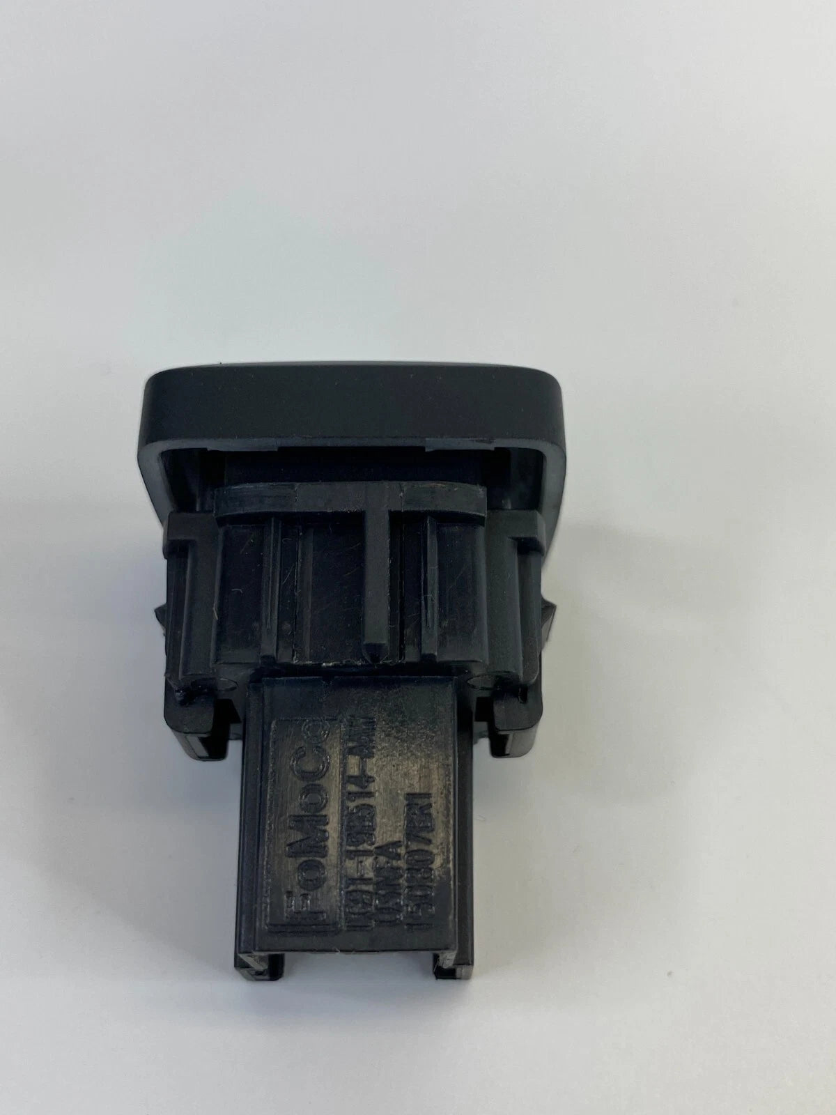 13-20 FORD FUSION DASH TRUNK OPEN LID RELEASE BUTTON SWITCH DG9T198514AAW OEM