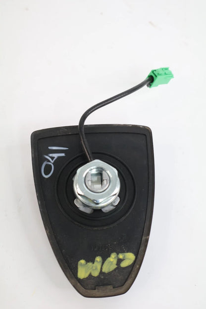 2013-2019 NISSAN SENTRA REAR UPPER ROOF SATELLITE RADIO ANTENNA BASE 28208-1EA0B