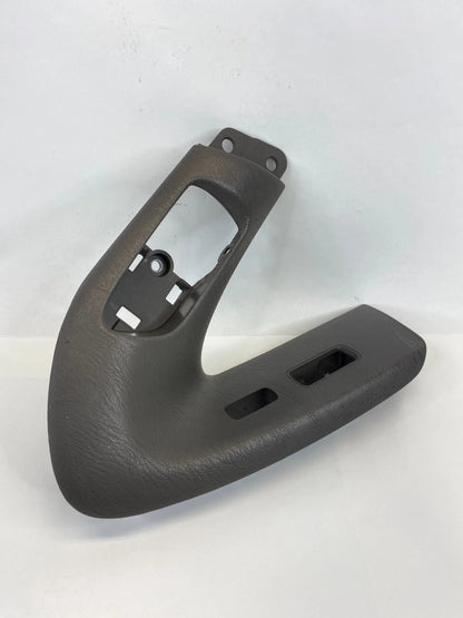 1998-2005 LEXUS GS300 FRONT RIGHT DOOR GRIP HANDLE BEZEL TRIM 74231-30300 OEM