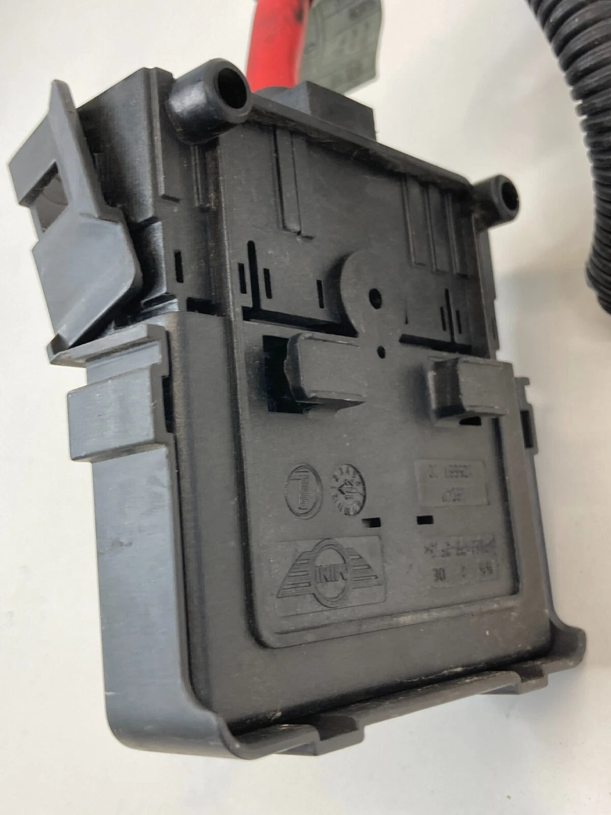 07-15 MINI COOPER 1.6L TURBO BATTERY POWER TERMINAL W/ DISTRIBUTION MODULE OEM