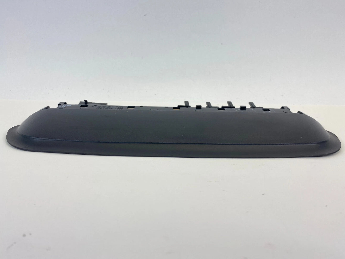 2009 2010 BMW 535I XDRIVE SEDAN 3RD THIRD BRAKE LIGHT HIGH MOUNTED STOP LAMP OEM