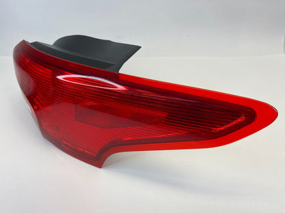 2015-2018 Ford Focus SE Sedan 2.0L 4-DR Right Tail Light Taillight F1EB-13404