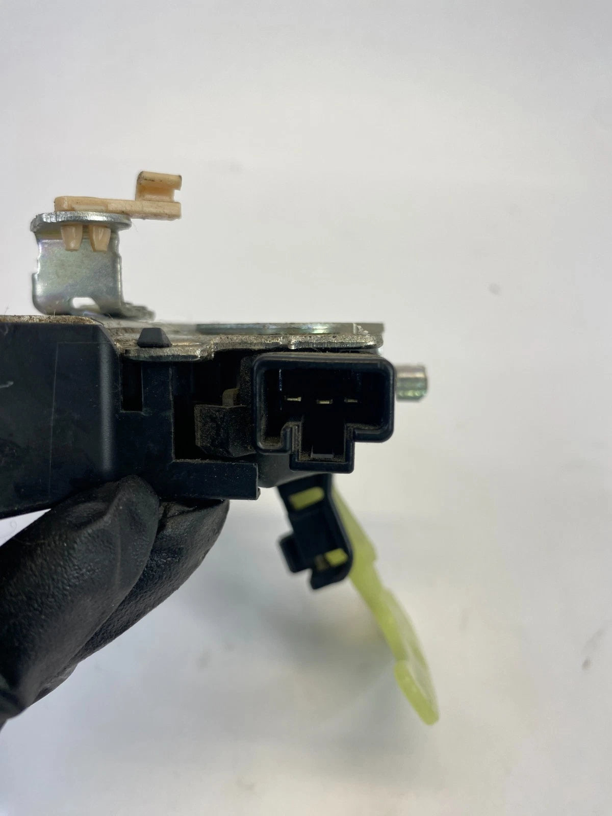 2009-2013 TOYOTA COROLLA REAR TRUNK LOCK LATCH RELEASE ACTUATOR OEM