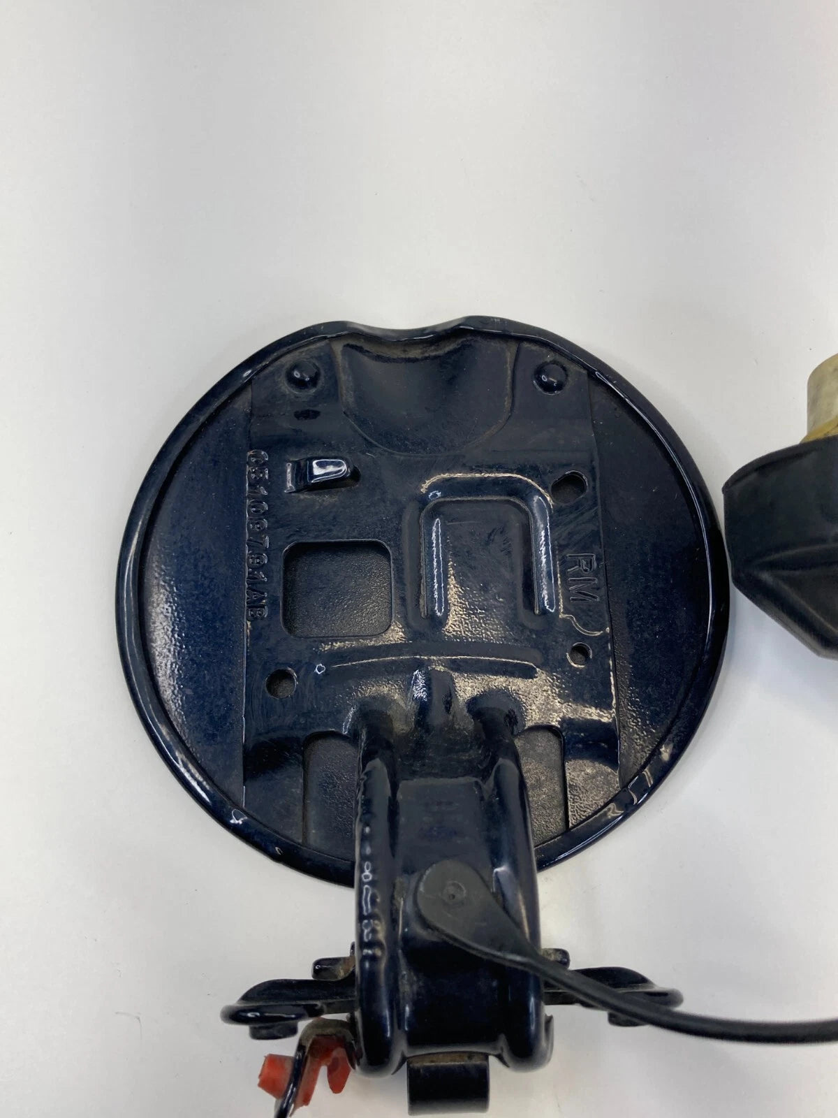 09 10 11 12 13 14 VOLKSWAGEN ROUTAN FUEL FILLER DOOR GAS TANK CAP LID 05109791AB