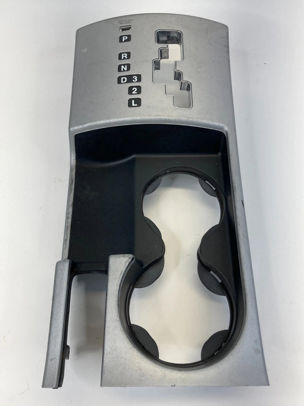 07 08 09 10 HYUNDAI ELANTRA CENTER CONSOLE SHIFTER BEZEL W CUP HOLDER 846502H100