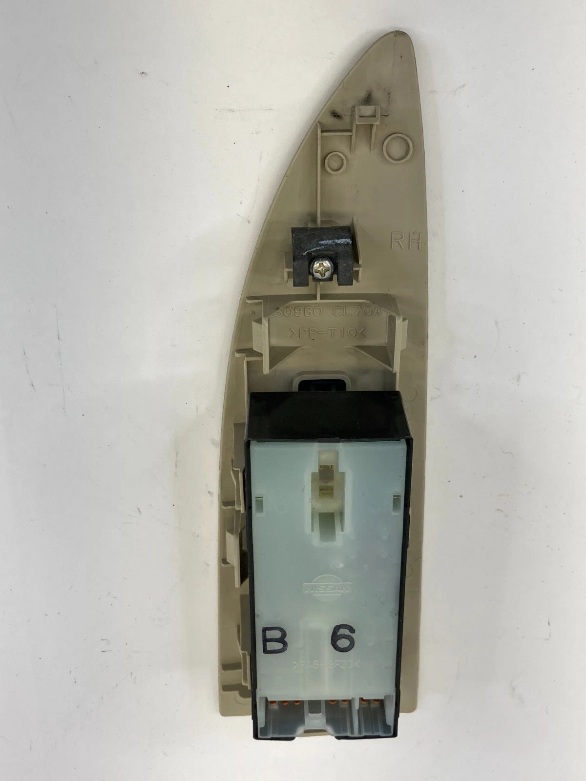 07 08 INFINITI FX35 FRONT RIGHT DOOR WINDOW LOCK SWITCH TRIM 80960-CL70A OEM