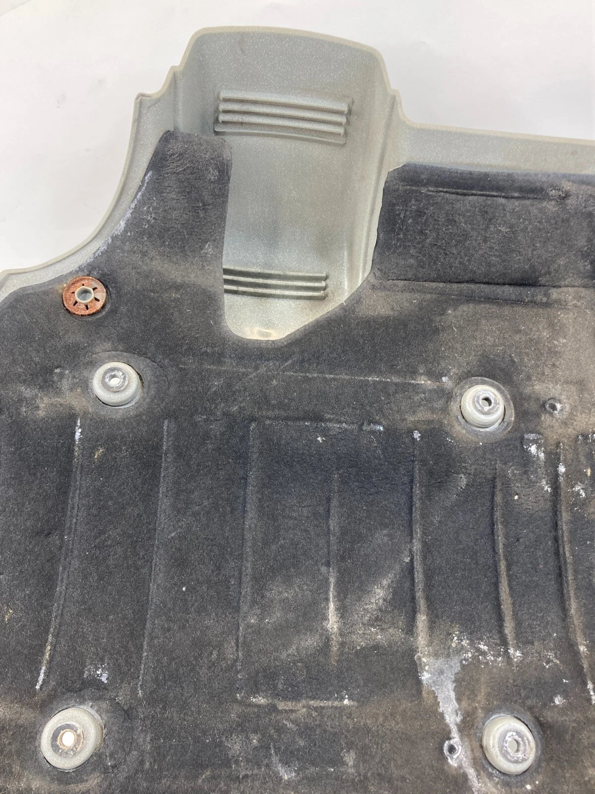 2002-2005 BMW 745I 4.4L V8 FRONT UPPER ENGINE COVER SHIELD PANEL OEM