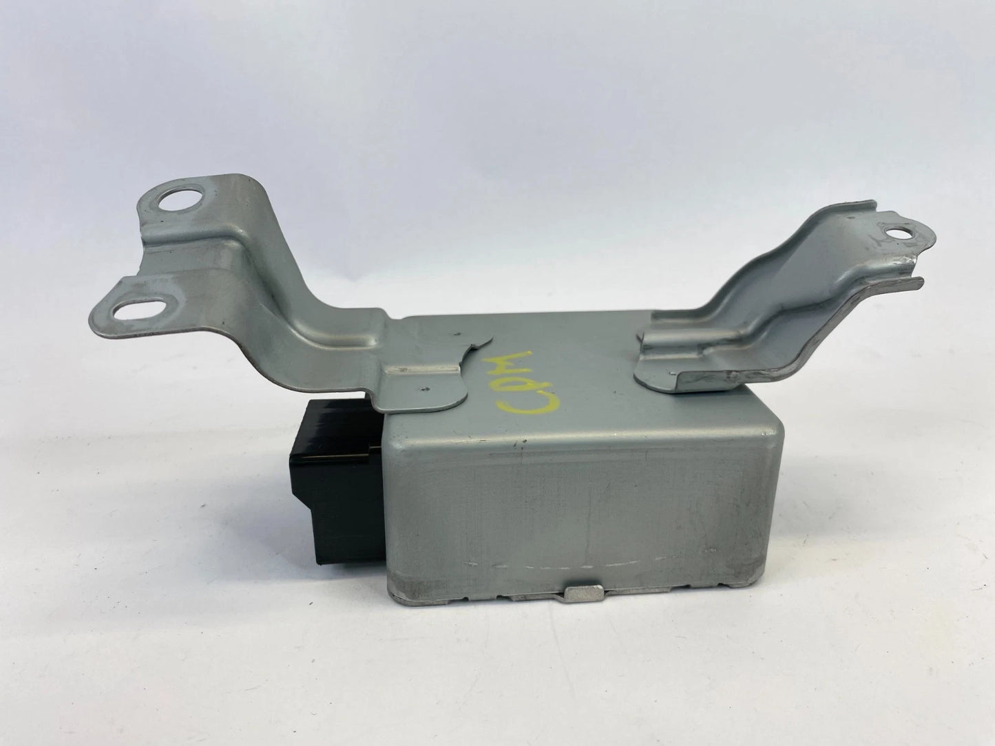 2012 2013 TOYOTA PRIUS 1.8L L4 A/T POWER STEERING CONTROL MODULE OEM 89650-47510