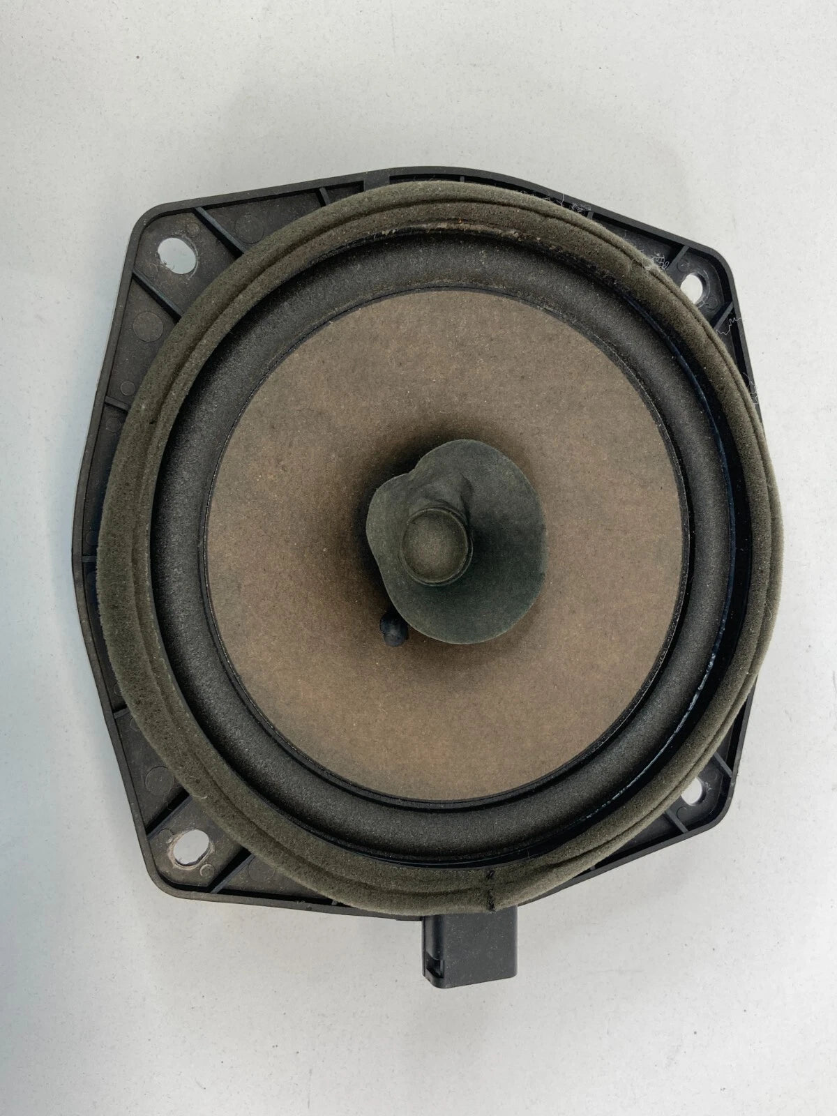 1999-2012 MITSUBISHI GALANT FRONT RIGHT DOOR AUDIO SPEAKER MR306819 OEM