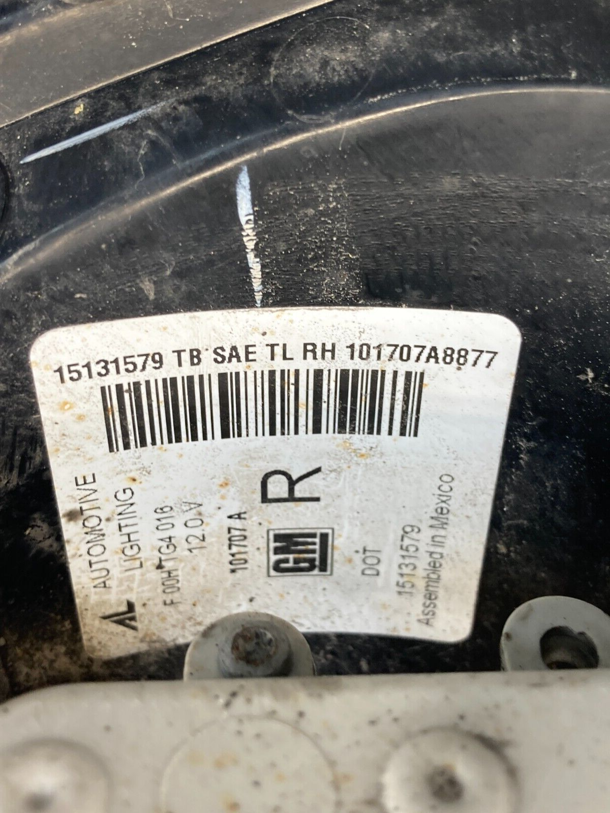 2002-2009 Chevrolet Trailblazer Right Passenger Tail Light Taillight 15131579