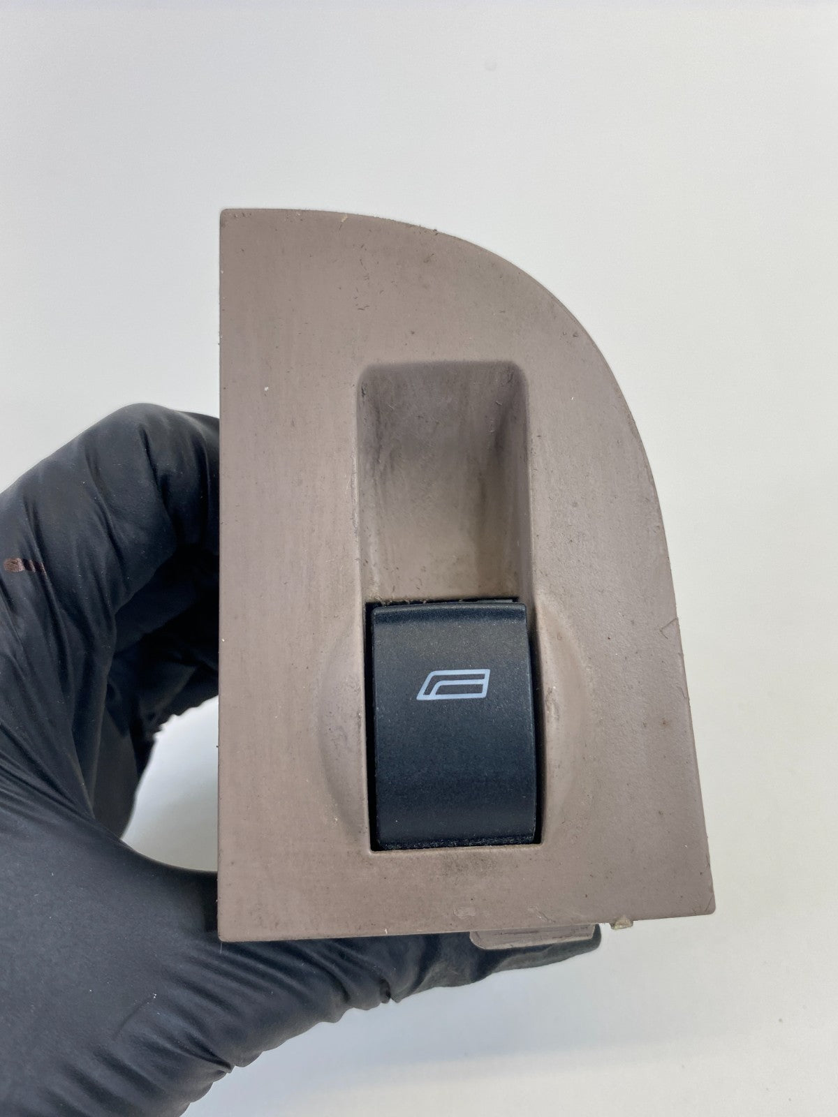 1998-2001 Audi A6 Quattro Rear Left Back Side Power Window Switch 4B0-959-855