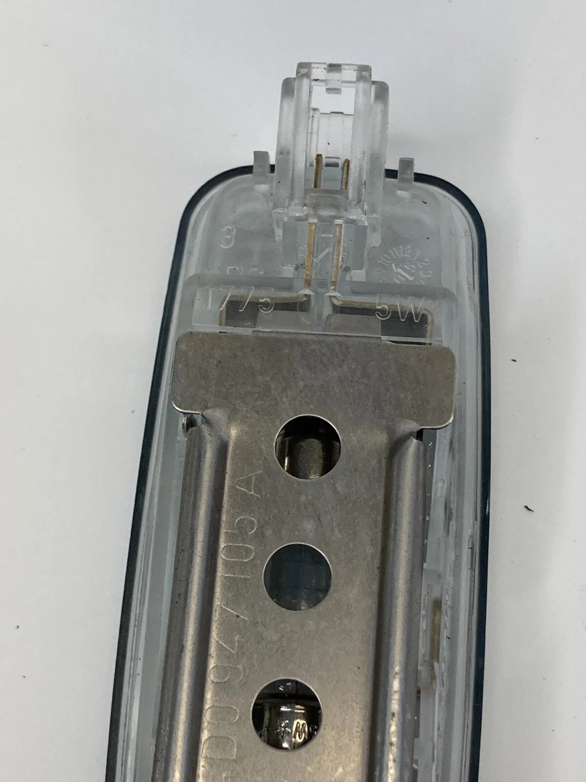 05-18 AUDI A6 QUATTRO FRONT RIGHT ROOF VISOR DOME VANITY LIGHT LAMP 4D0947105A