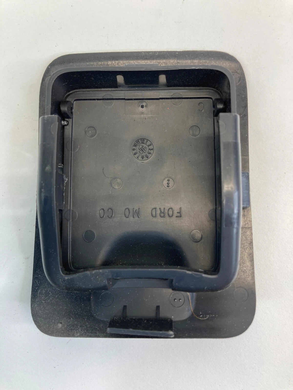 2006-2016 FORD FUSION SEDAN REAR SEAT CHILD ANCHOR HOOK CAP COVER TRIM BEZEL OEM