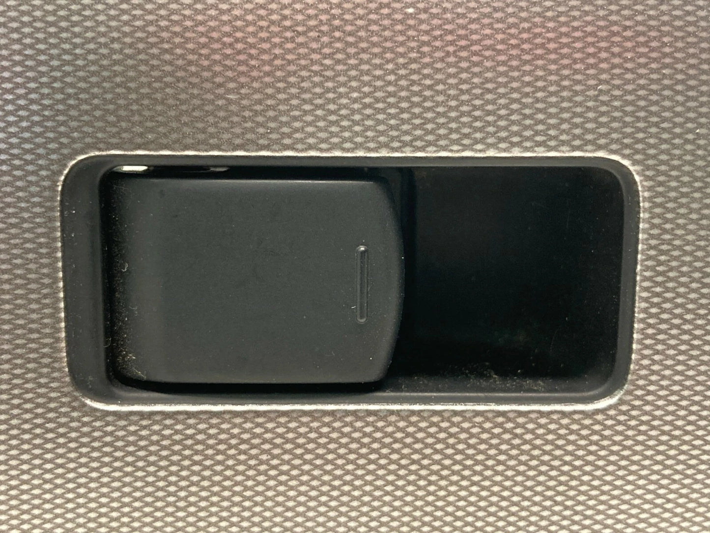 2007-2009 NISSAN VERSA REAR RIGHT PASSENGER SIDE WINDOW SWITCH BEZEL 82961EM31A