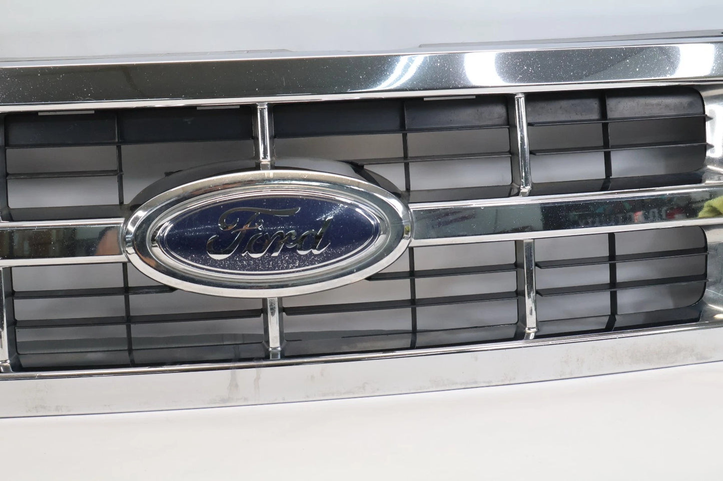 2008-2012 FORD ESCAPE FRONT UPPER GRILLE GRILL CHROME 8L84-8A164-AHW OEM FACTORY