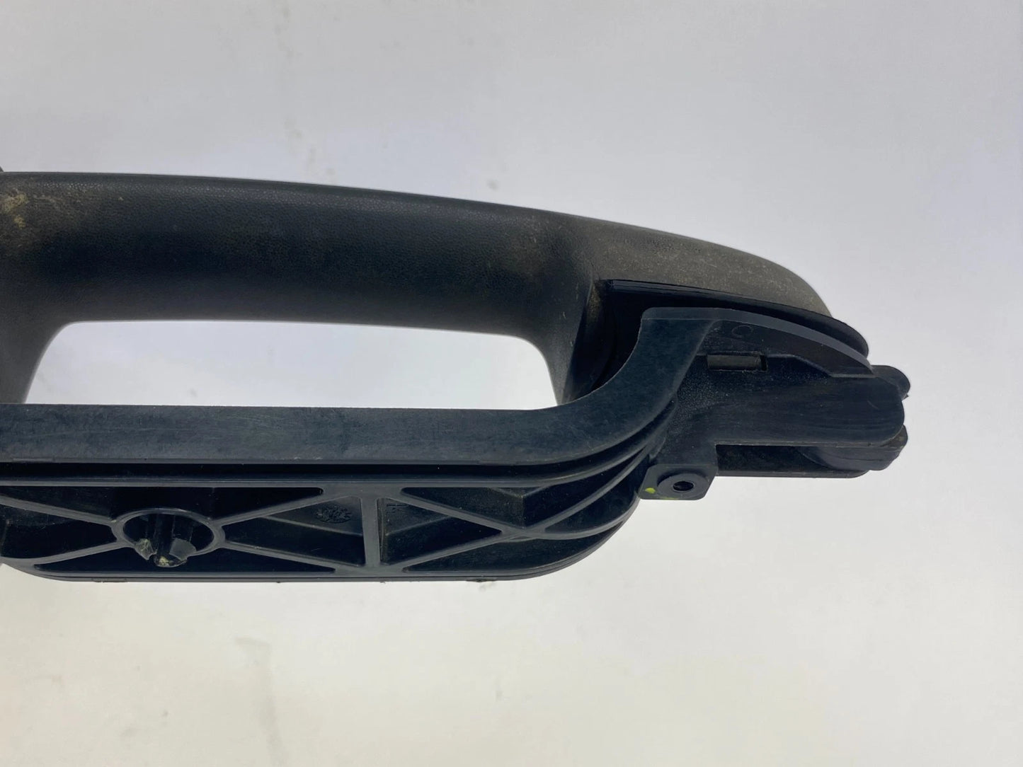 2008-2012 FORD ESCAPE FRONT RIGHT PASSENGER SIDE EXTERIOR DOOR HANDLE OEM