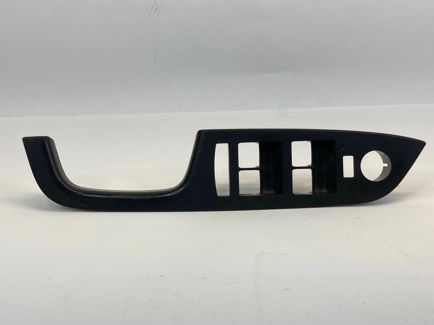 2010-2017 CHEVROLET EQUINOX FRONT LEFT MASTER POWER WINDOW SWITCH BEZEL TRIM