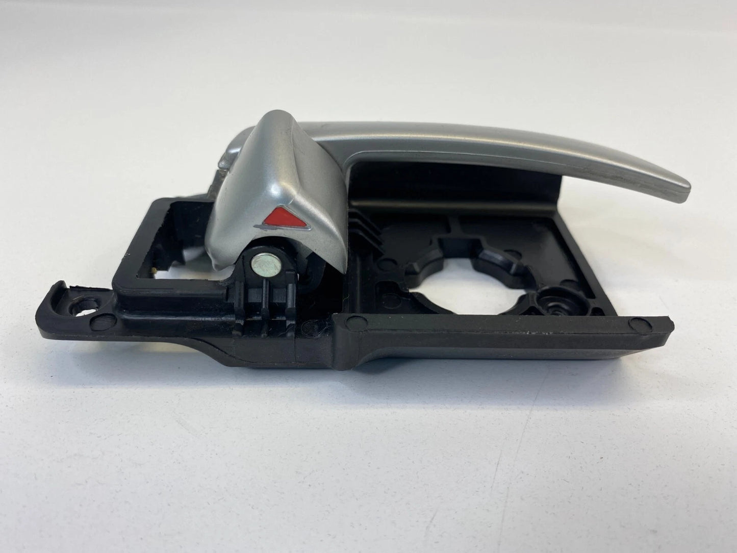 07-09 HYUNDAI ELANTRA REAR RIGHT SIDE INTERIOR DOOR HANDLE SILVER 82623HD000 OEM