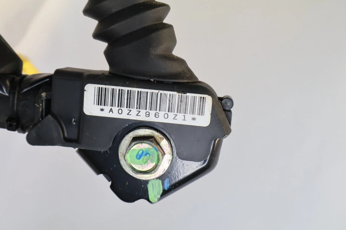 2007-2012 ACURA RDX FRONT RIGHT PASSENGER SIDE SEAT BELT BUCKLE END PRETENSIONER