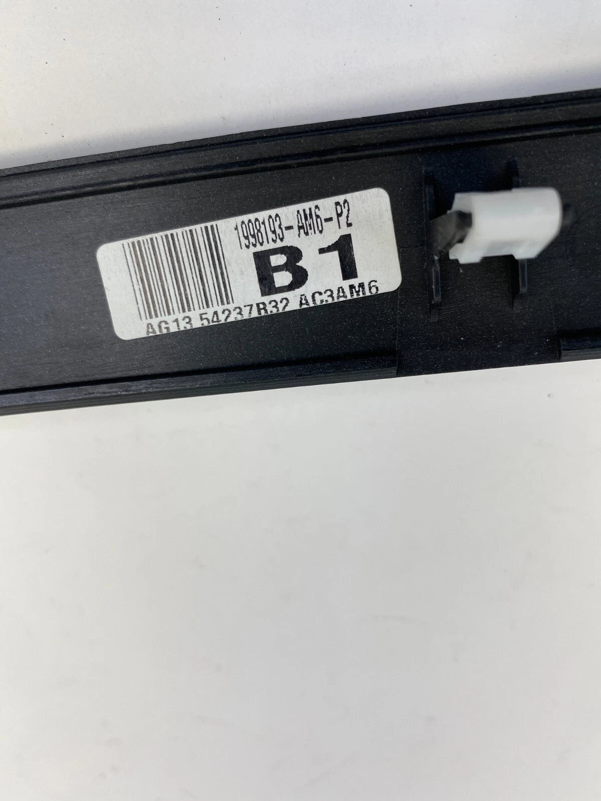 10-12 FORD TAURUS FRONT RH DOOR INNER UPPER TRIM MOLDING PANEL AG1354237B32 OEM