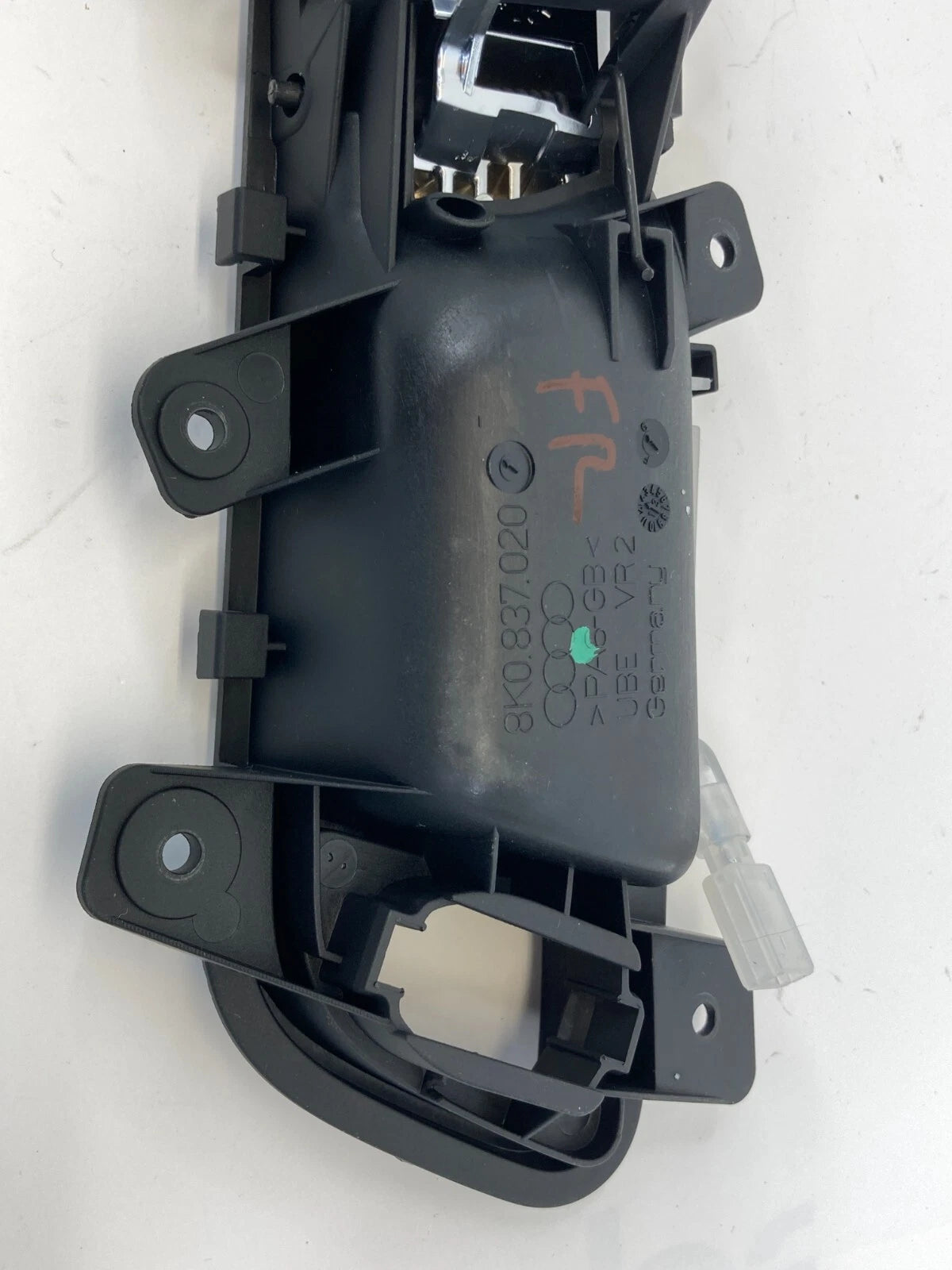 2009-2016 AUDI A4 FRONT RIGHT SIDE INTERIOR DOOR HANDLE ASSEMBLY 8K0-837-020 OEM