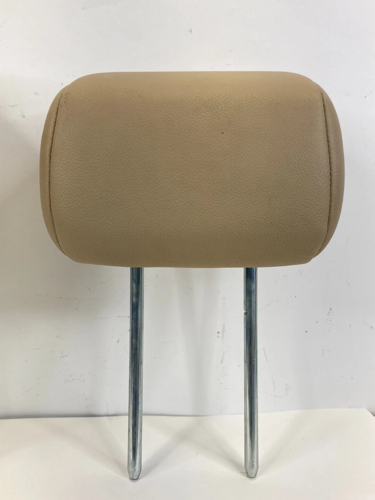 2008-2012 LAND ROVER LR2 REAR CENTER LH RH SIDE HEADREST HEAD SET OF 3 BEIGE OEM