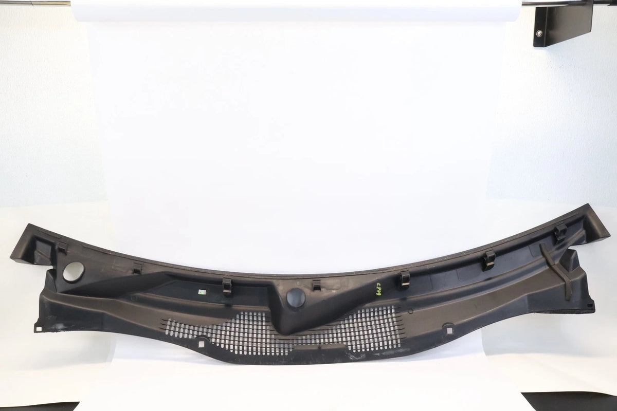 2007-2017 JEEP COMPASS FRONT WINDSHIELD WIPER COWL TOP PANEL 05303964AF OEM