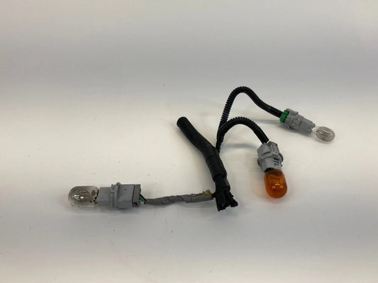 2009-2013 HONDA FIT REAR LEFT DRIVER SIDE TAIL LIGHT LAMP TAILLIGHT SOCKET OEM